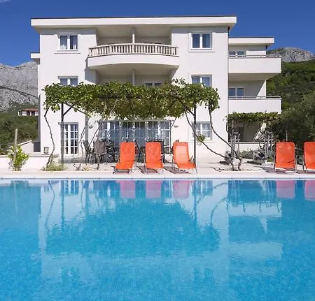 Apartmani Villa Athina Tucepi Exterior photo