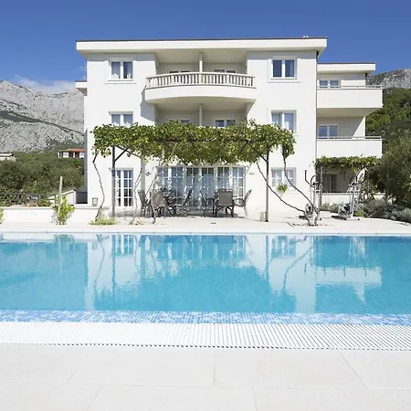 Apartmani Villa Athina Tucepi Exterior photo