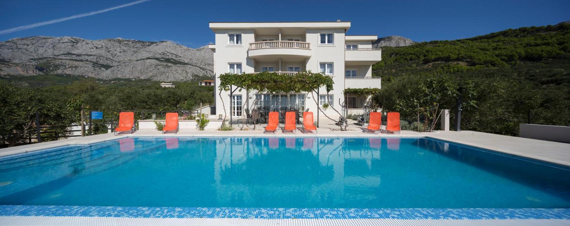 Apartmani Athina * Tucepi
