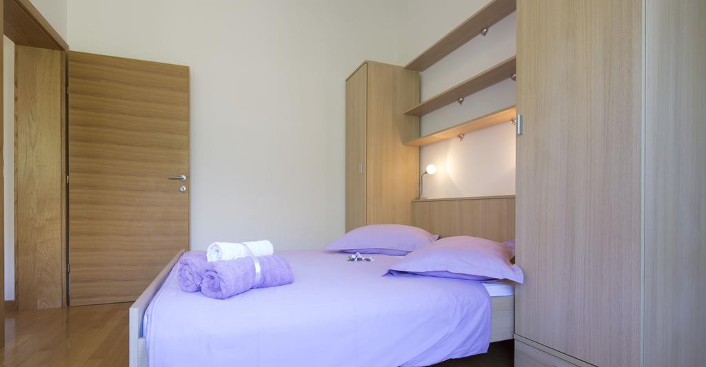 Apartment Apartmani Athina *